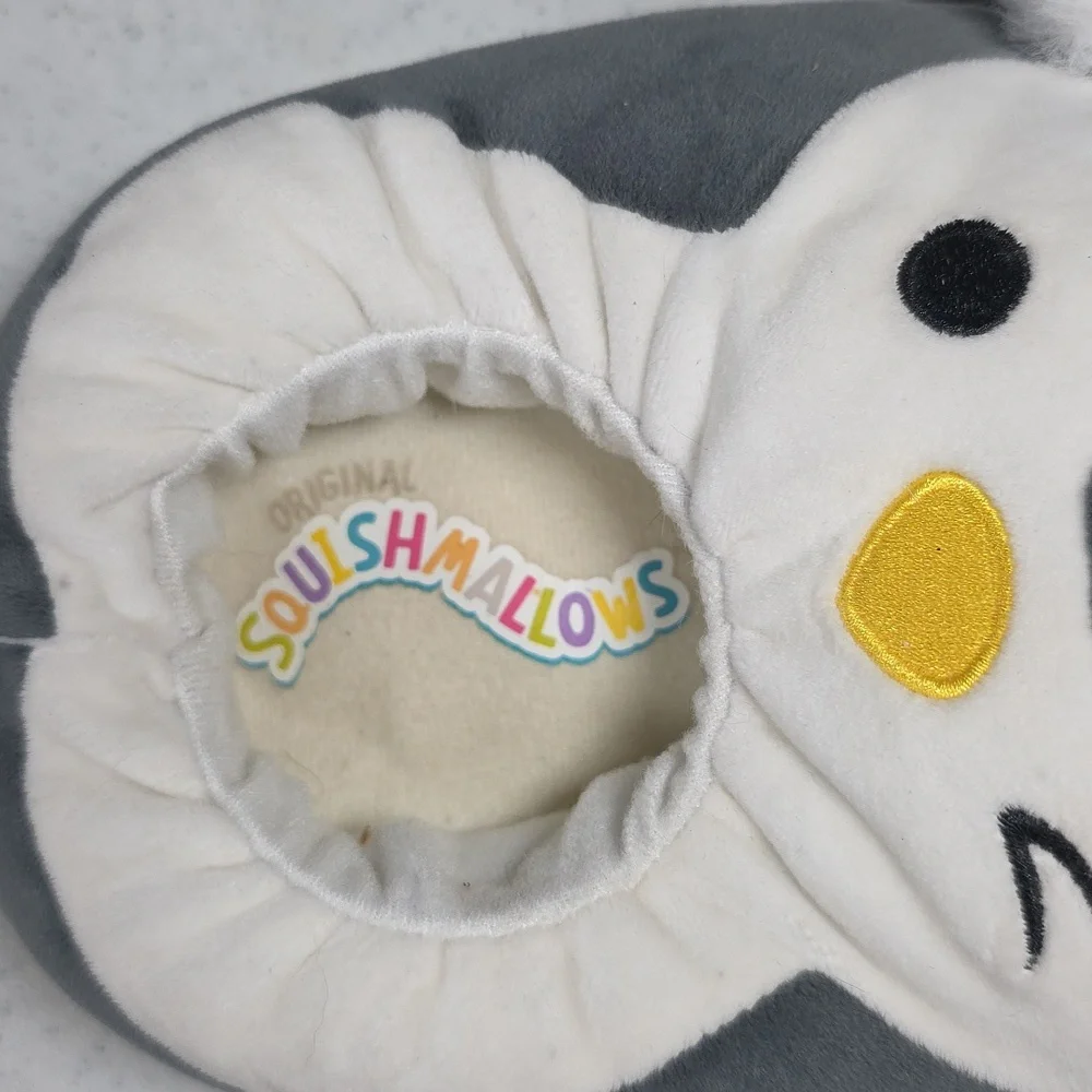 Squishmallows Penguin Kids Slippers in Gray and White Kids size 4/5